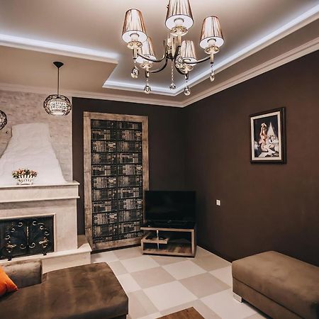 7 Rooms Hotel Tserovani Ngoại thất bức ảnh