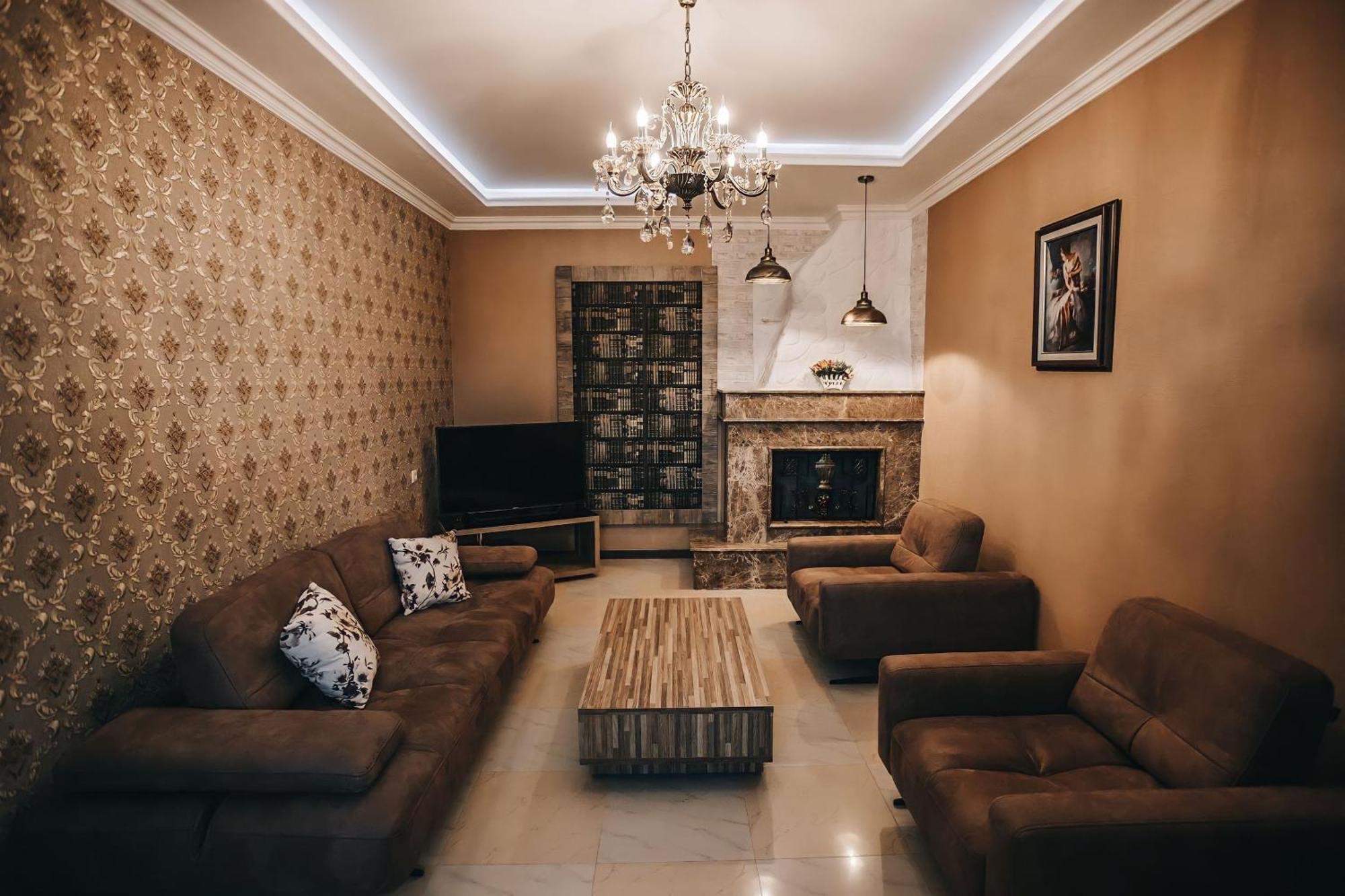 7 Rooms Hotel Tserovani Ngoại thất bức ảnh